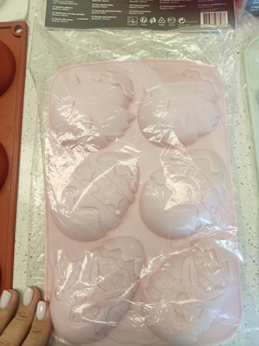 Силиконови форми за печене, бонбони или свещи