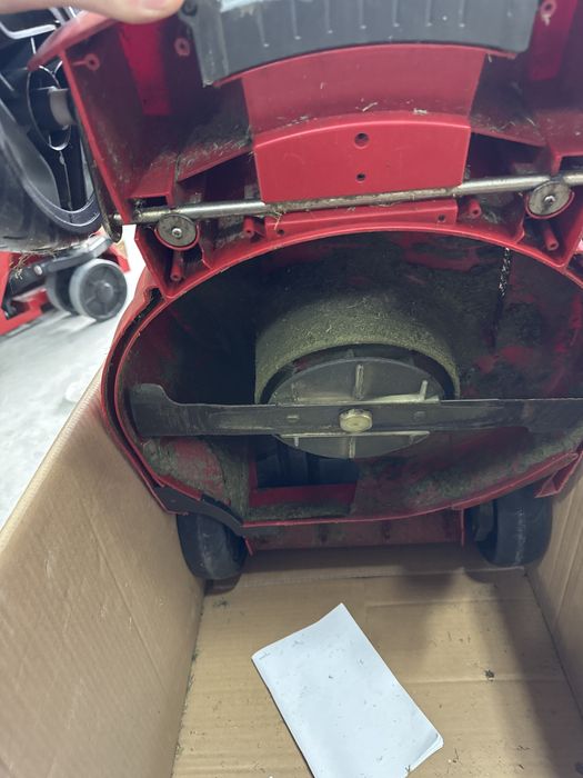 Masina de tuns iarba Einhell GE CM 43 Li M stricata