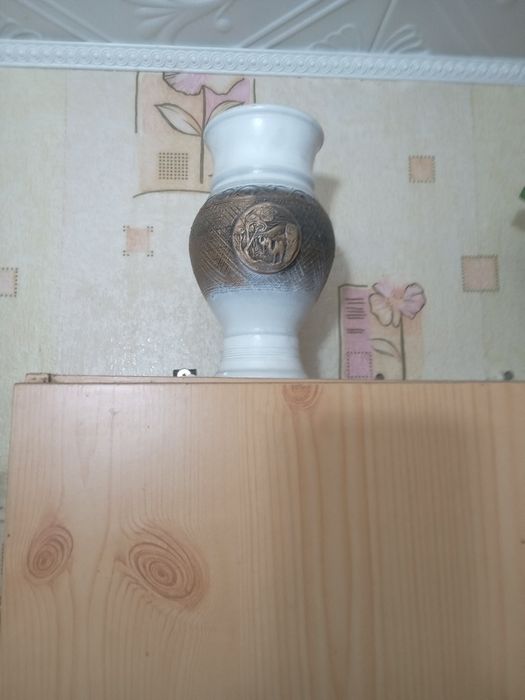 Продам вазы керамические