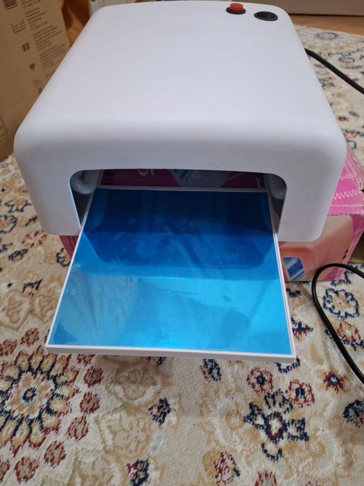 Продам лампа для сушки ногтей