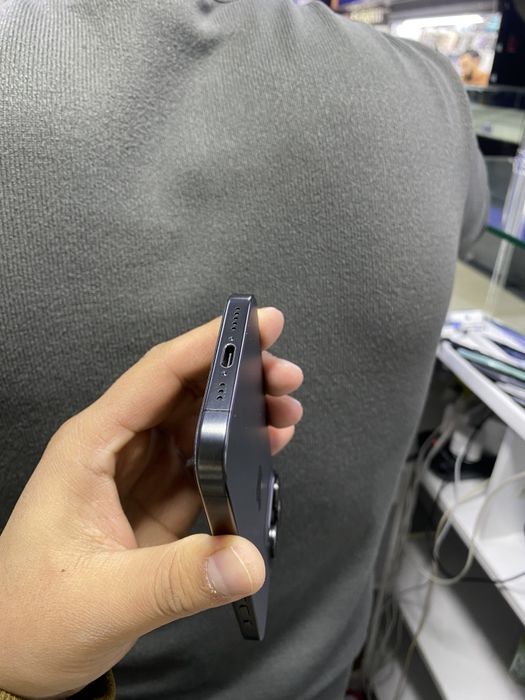 iPhone 15 Pro  87/128