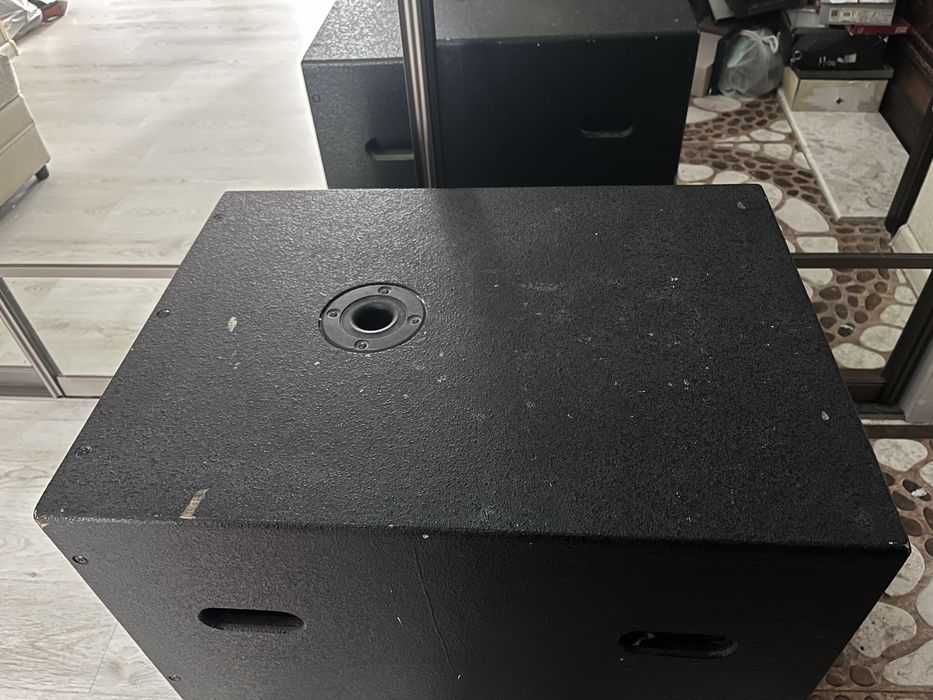 Продам собуфер в идеальном состояние