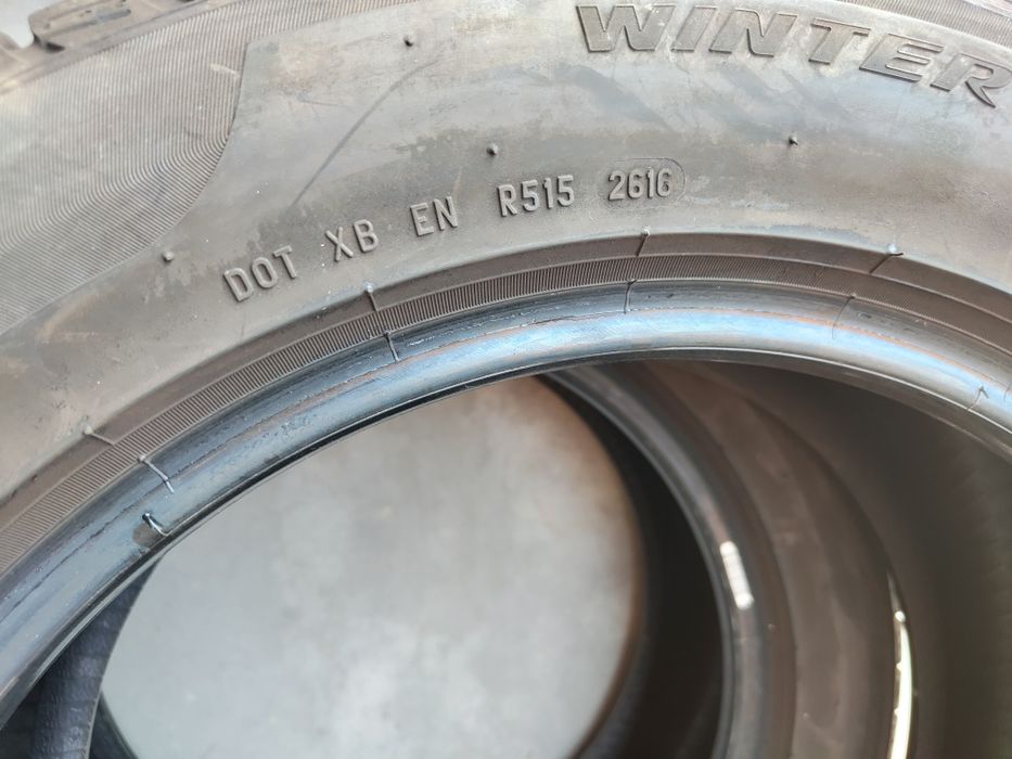 2 бр зимни 225/55/17 Pirelli