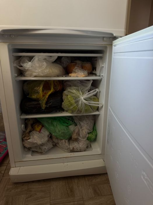 Холодильник Indesit