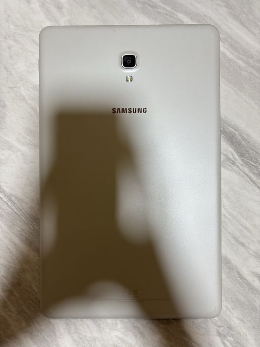 Samsung Galaxy Tab A (2018, 10.5)