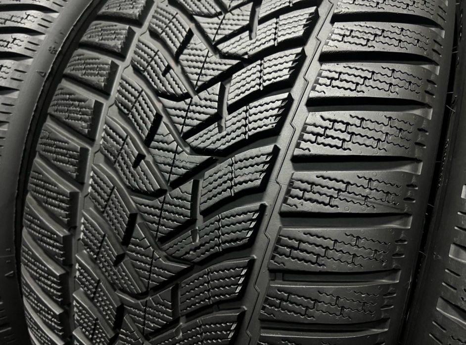 като Нови! 225/45/18 DUNLOP зимни гуми