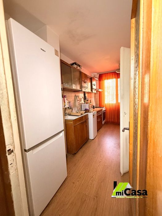 Apartament 3 camere 77500 NEGOCIABIL în Micro 19