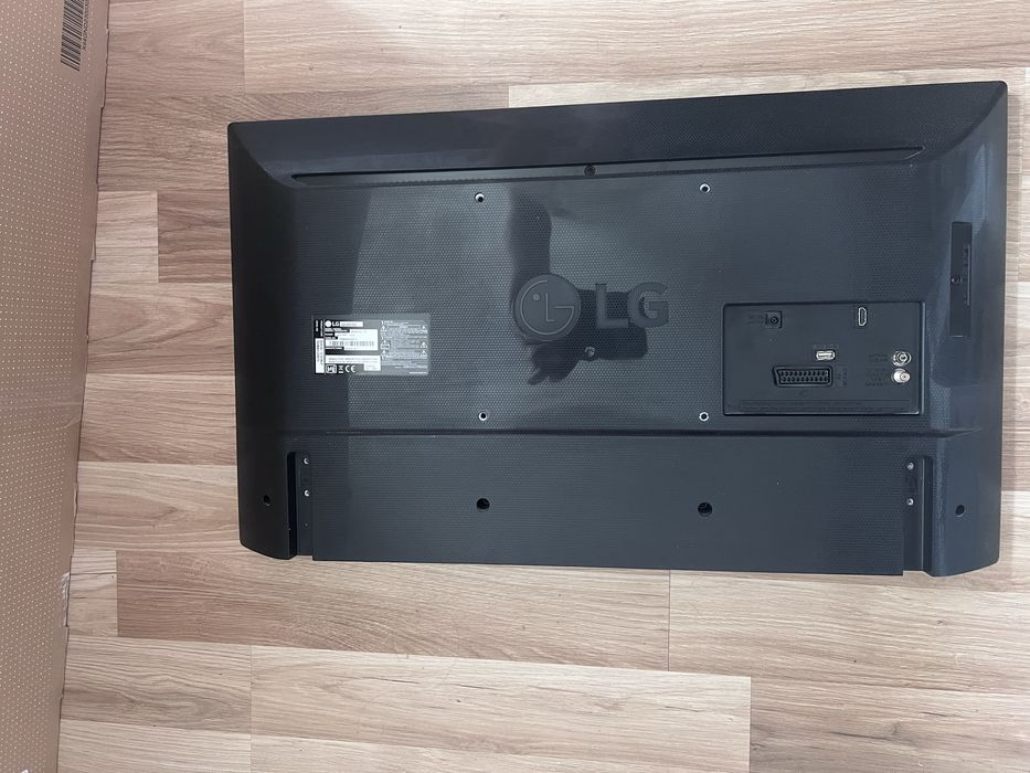 Телевизор LG- 32LH510U