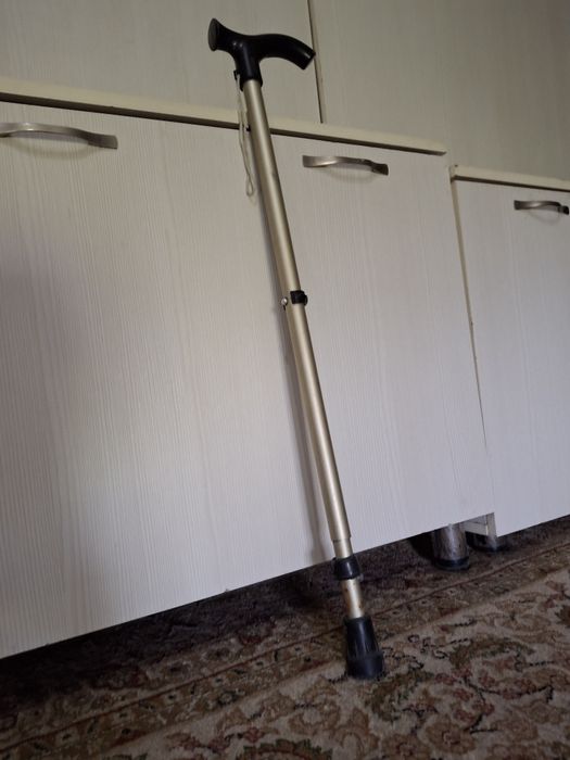 Трость новая,продам