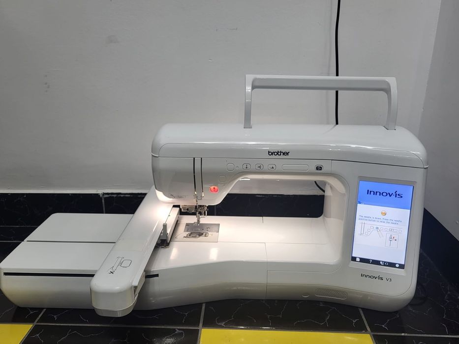 Brother Innov-is V3  maşină de brodat