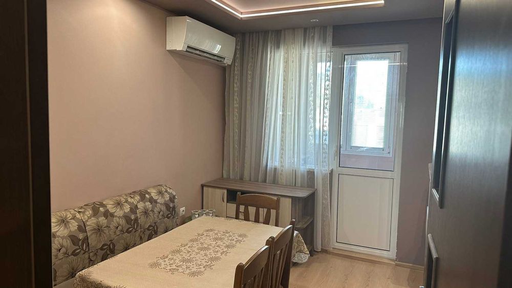 Продава се Тристаен апартамент в Варна, Кайсиева градина - 74 кв.м за 2028 €/кв.м - Снимка #2