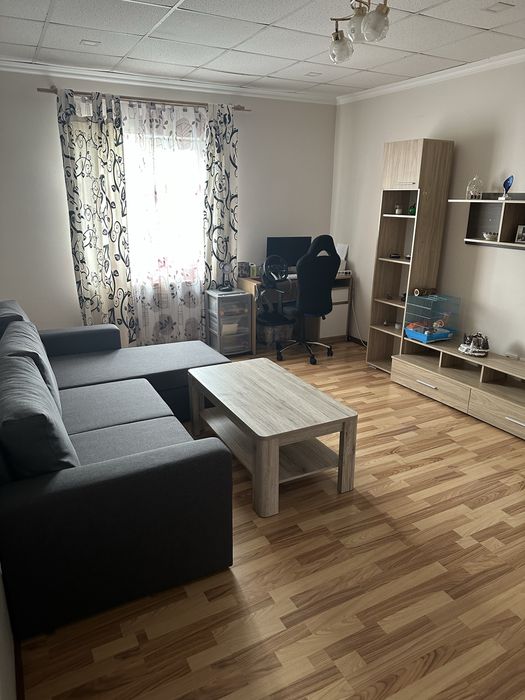 Inchiriez apartament 2 camere decomandat