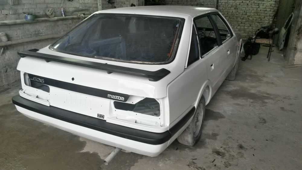 Продаю Mazda 626 хетчбэк