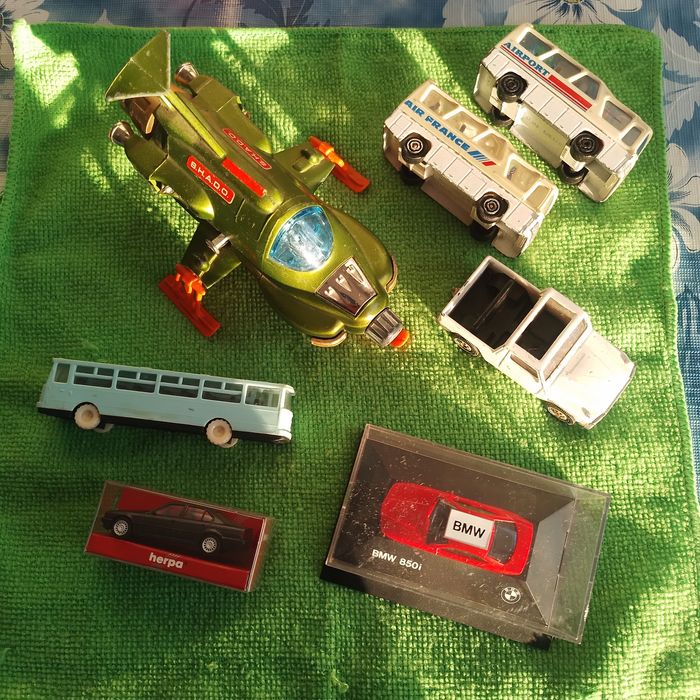 Lot jucarii diferite