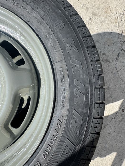 Продам диски с резиной на ваз R 13