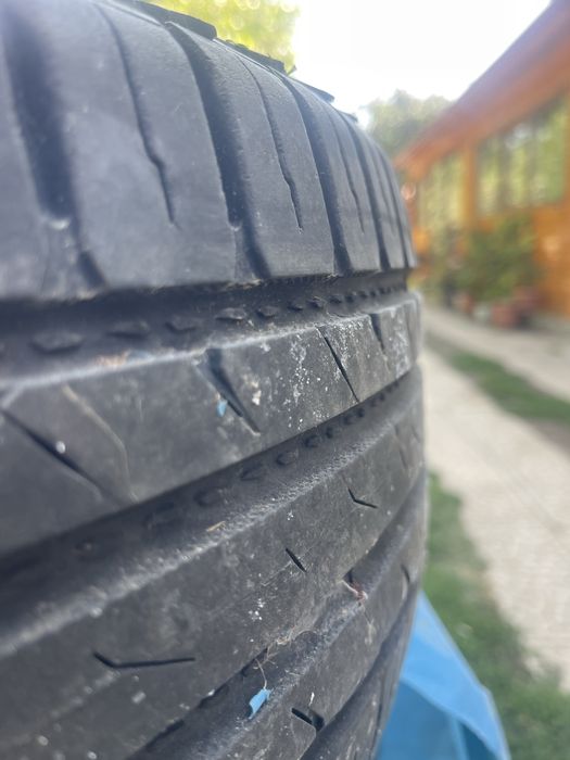 Cauciucuri nokian 215 65 16