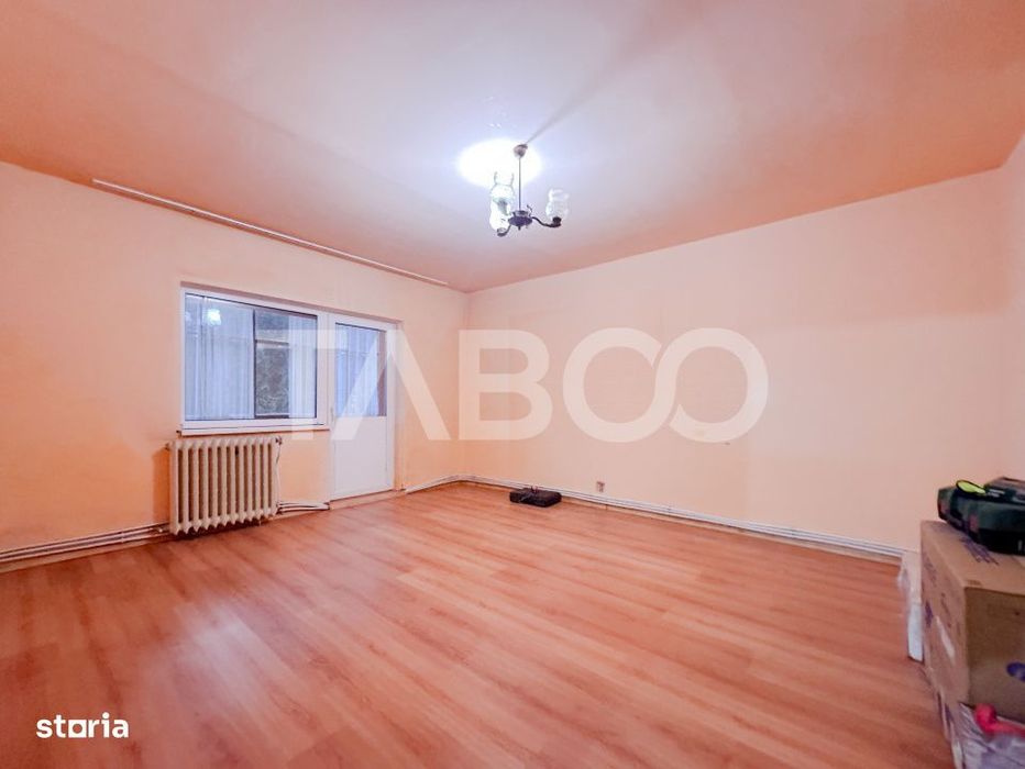 Apartament cu 4 camere etaj 1 de vanzare strada Maramuresului Iris — fotografia 1
