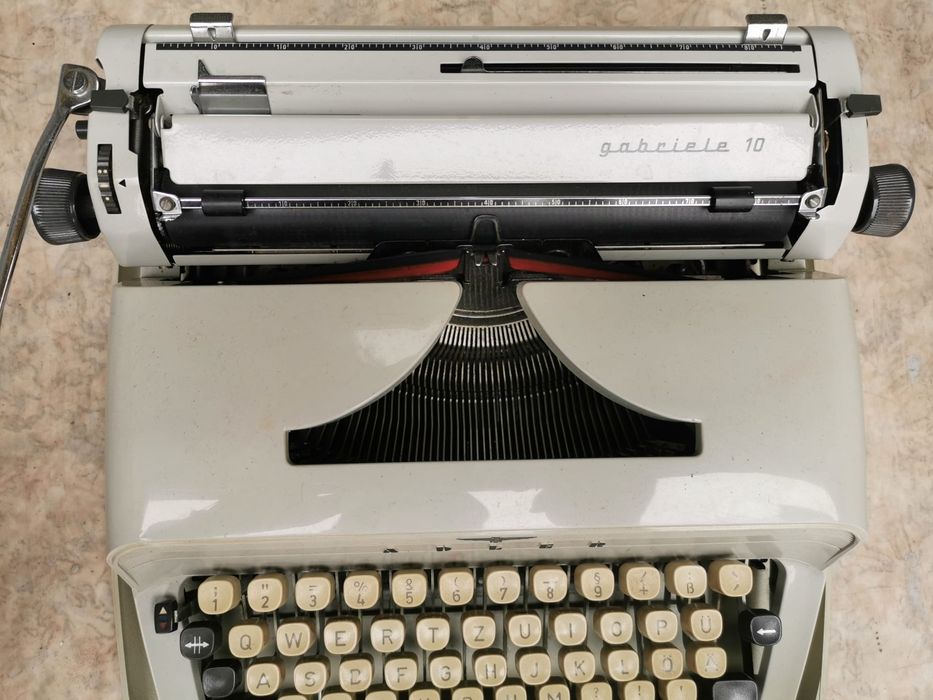Masina de scris gabriele 10