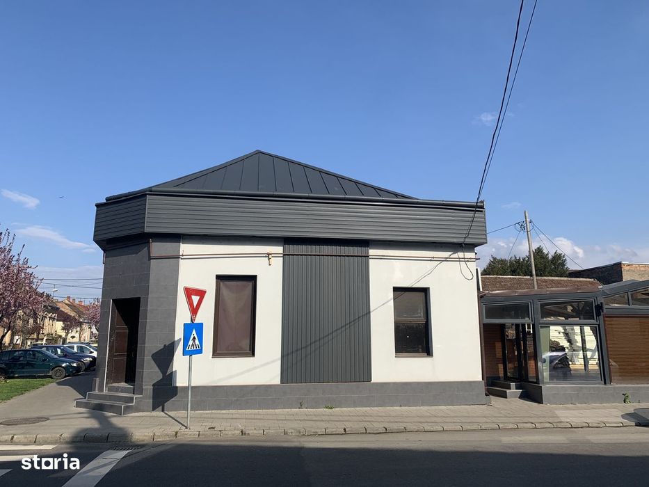 Spațiu comercial colț stradal Martirilor Deportați – Iuliu Maniu