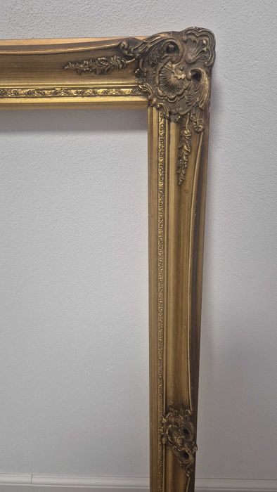 Rama vitange de vanzare 90 /60 culoare aurie din lemn masiv