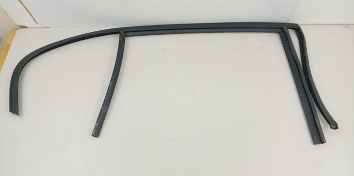 Garnitura usa  dreapta spate BMW Seria 1 E87