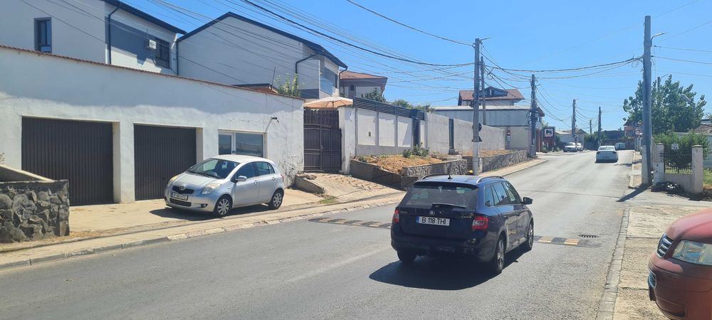 Inchiriez depozit garaj spatiu servicii birou