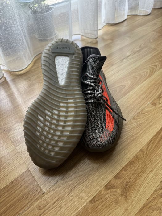 Yeezy 350 v2 beluga