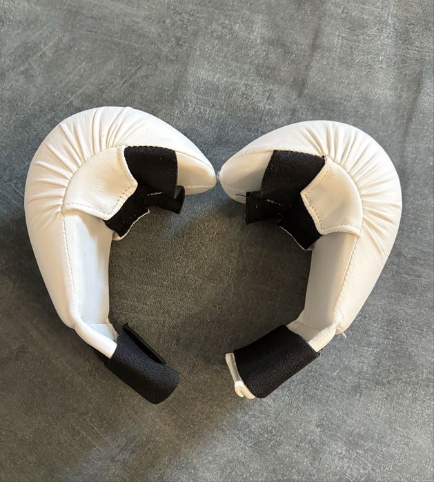 Перчатки для карате