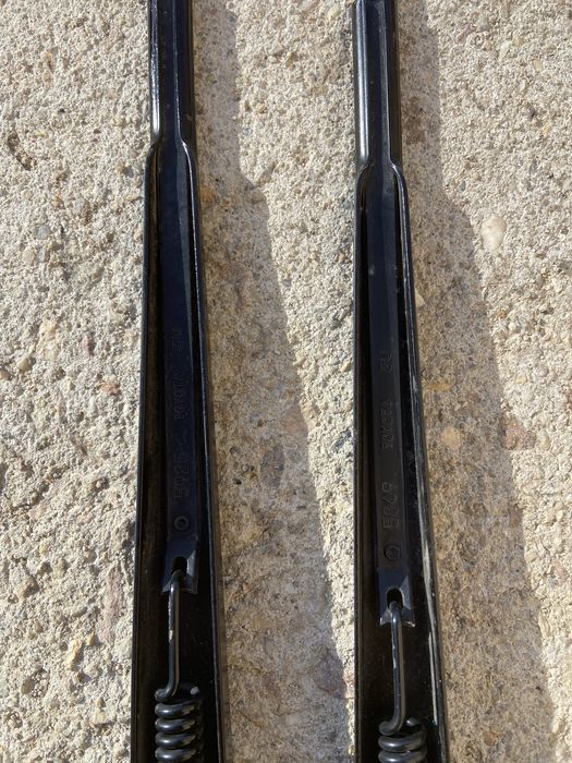 Поводок дворника