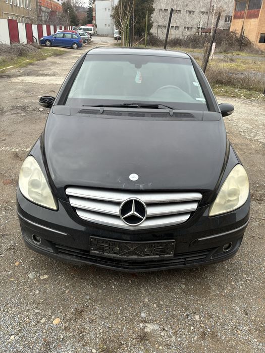 Mercedes B/Мерцедес Б 2006 г. На части