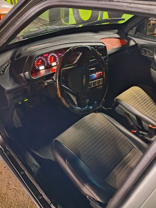 Lada samara vaz2114 srochni sotiladi