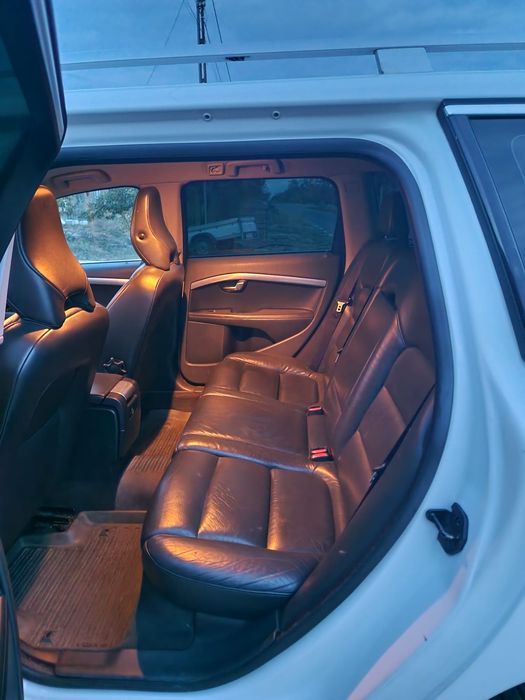 Volvo v70.  2.0    euro 5