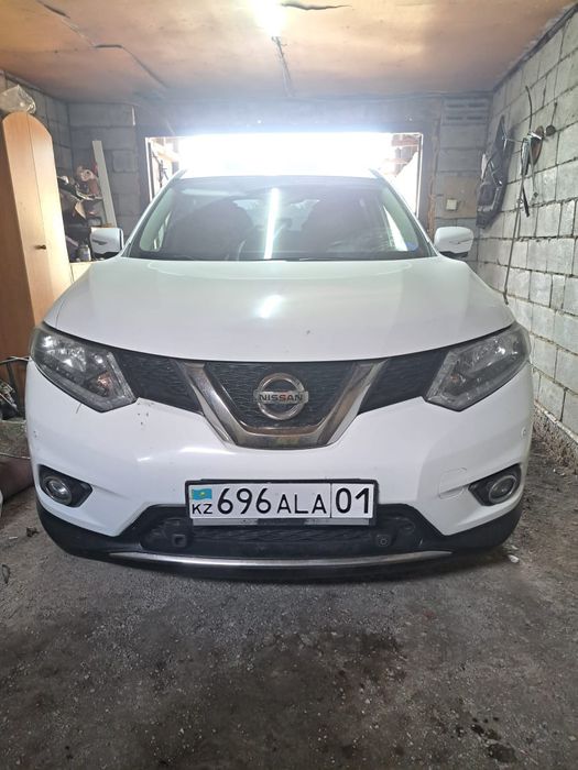 Ниссан xtrail кроссовер