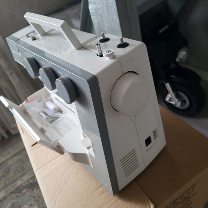 Швейная машинка janome 1522lg
