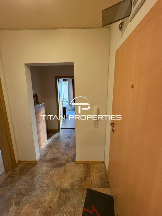 Дава се под наем Двустаен апартамент в Бургас, Славейков - 80 кв.м за 408 € - Снимка #2