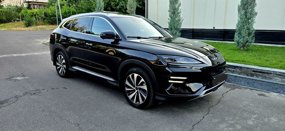 BYD Song plus champion 2024yil 605km tok qora kraska toza