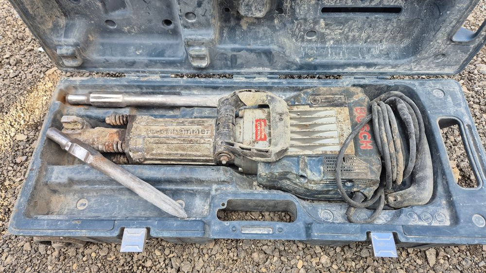 Отбойный молоток  Bosch