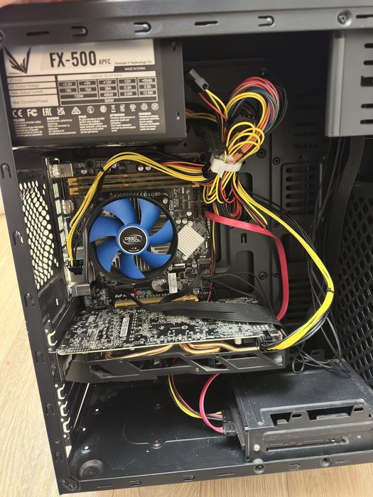 Отличный компьютер не тупит очень быстрый программа все установлено