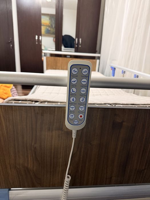 Pat electric rabatabil pentru persoane imobilizate