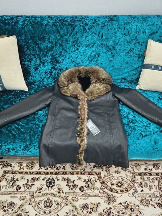 Продам кожаную куртку
