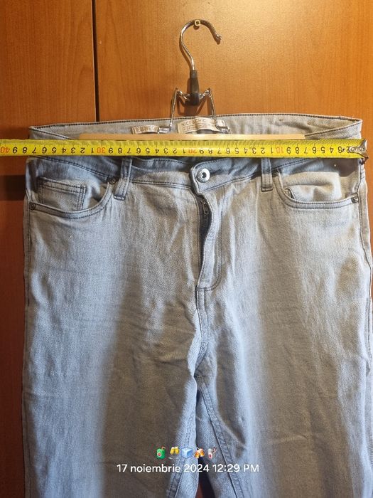 Blugi elastici, subtiri