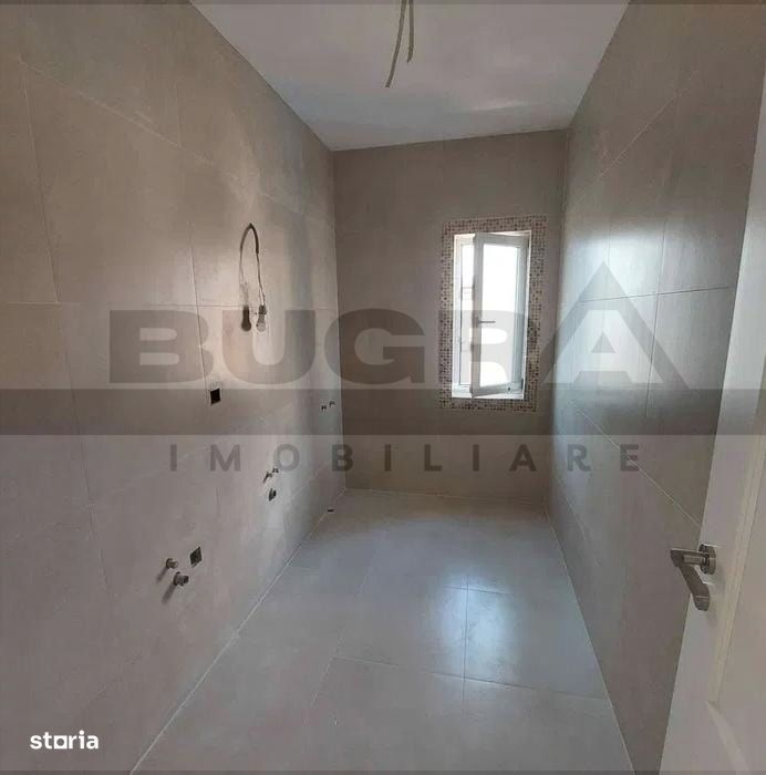 Apartament finisat cu 3 camere, 75 mp,  parare, zona Baciu Regal