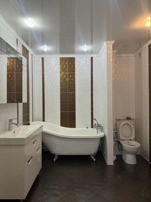 Сдам 2 комн. квартиру в Паркоаой зоне