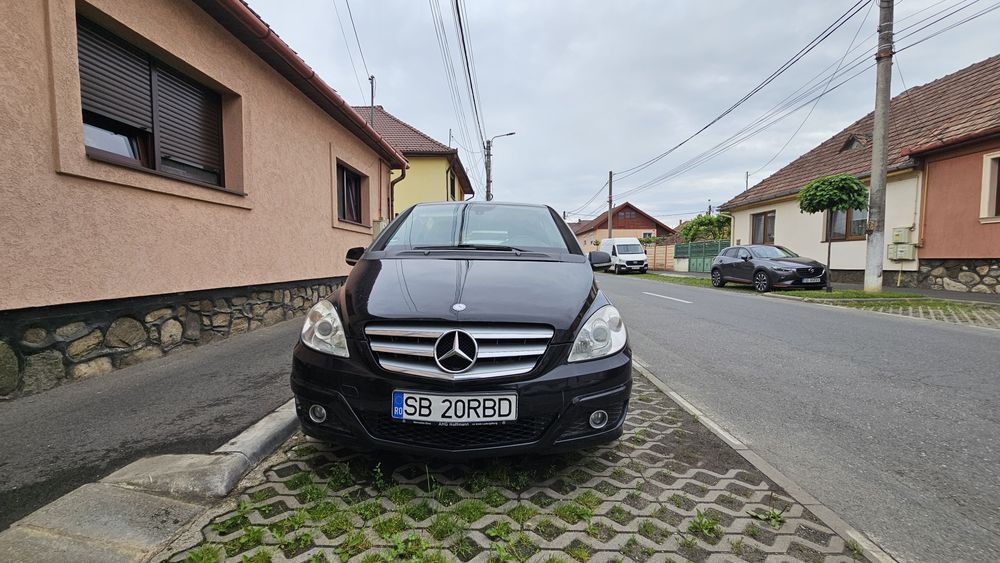 MERCEDES-BENZ B-Class