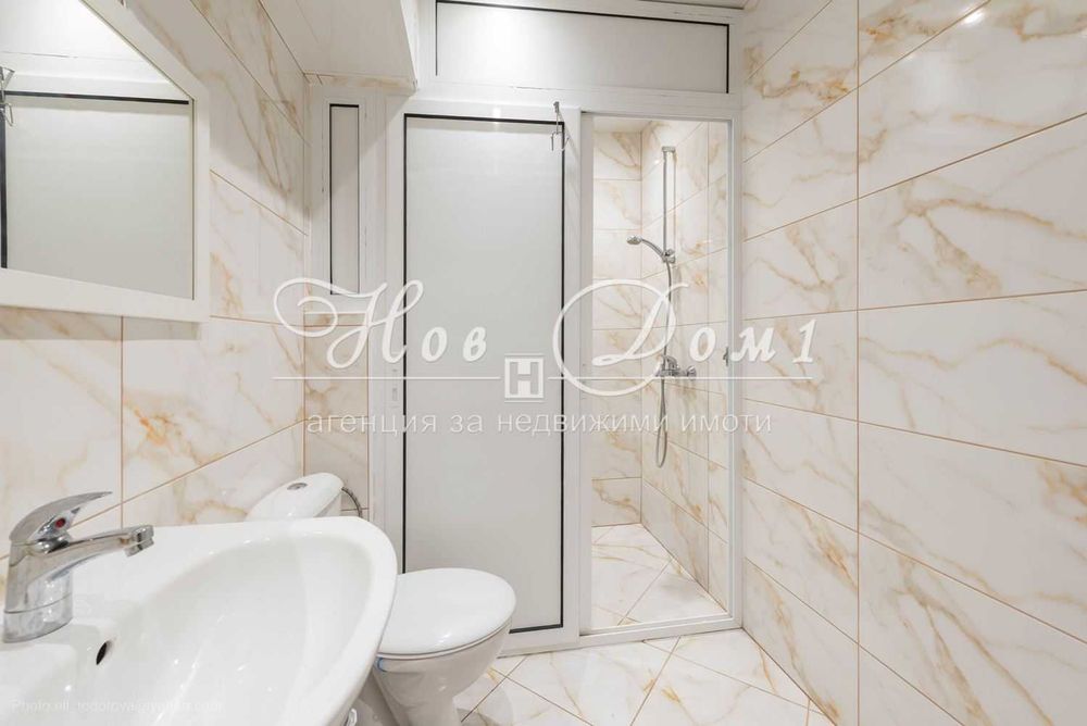 Продава се Тристаен апартамент в Варна, Победа - 140 кв.м за 2143 €/кв.м - Снимка #16