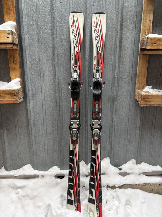 Лыжи в хорошем состоянии, готовы к сезону