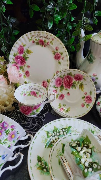 Тройни сетове Royal Albert