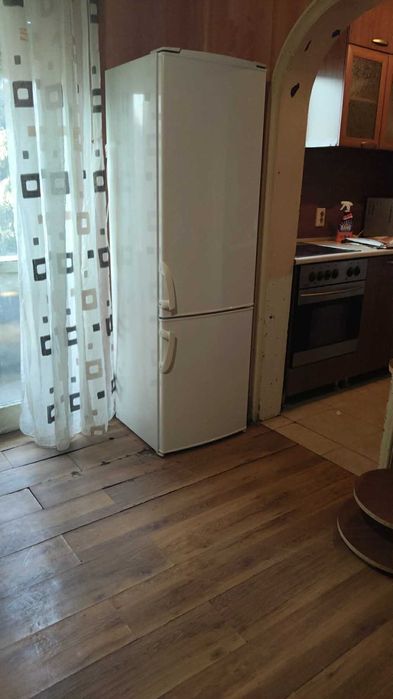 Кухненски хладилник