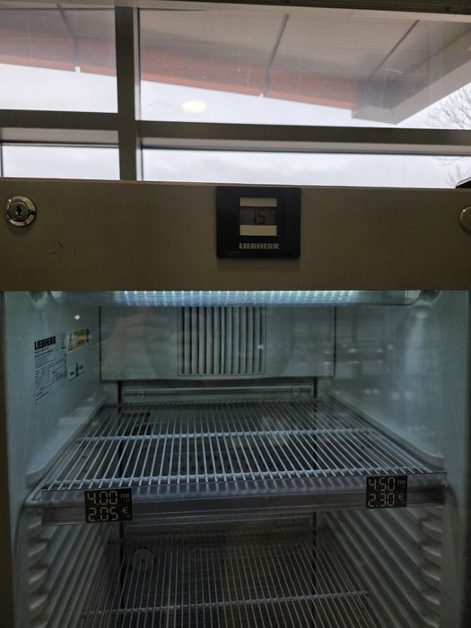 Хладилна витрина LIEBHERR