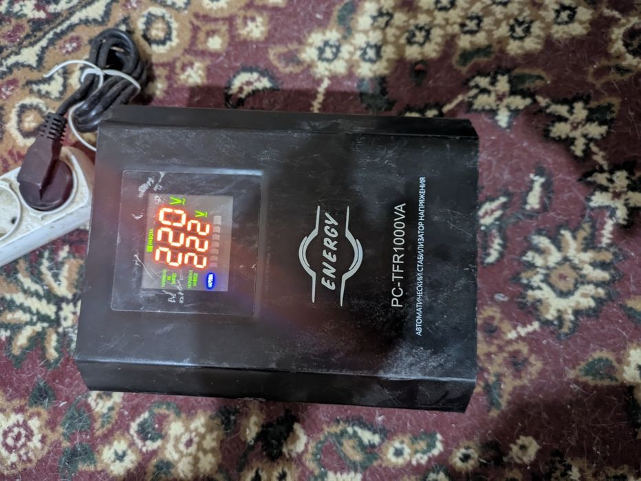 Стабилизатор напряжения